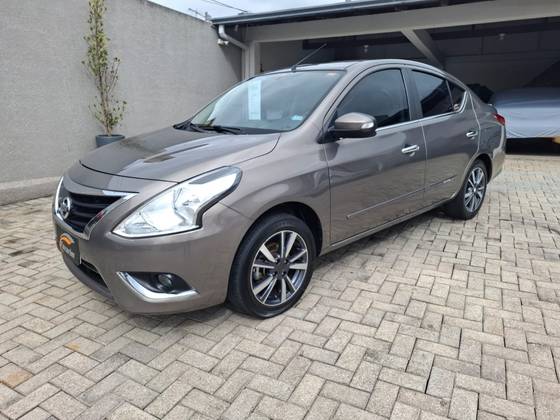 NISSAN VERSA 1.6 16V FLEXSTART SL 4P XTRONIC NISSAN VERSA 1.6 16V FLEXSTART SL 4P XTRONIC